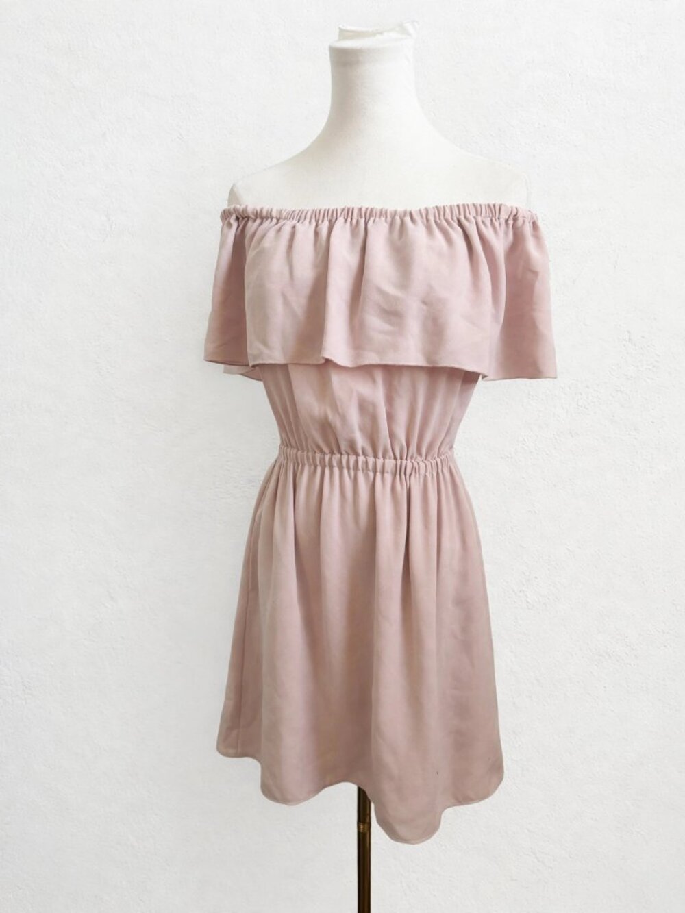 Wilfred Aritzia Blush Off-Shoulder Ruffle Mini Dress Pockets S